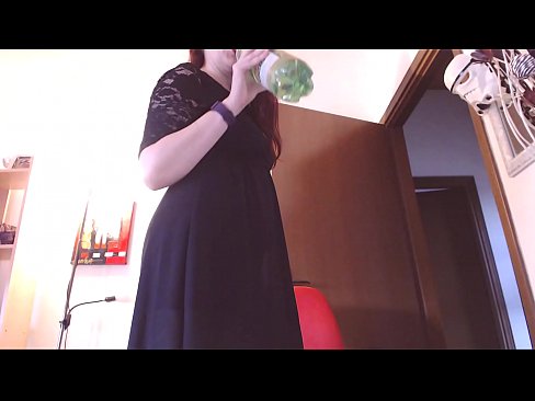 ❤️ Pakļāvīga verdzene, kurai patīk netīras un sulīgas biksītes, ir spiesta masturbēt pēc šī video noskatīšanās! ❌ Kvalitatīvs sekss pie mums ﹏
